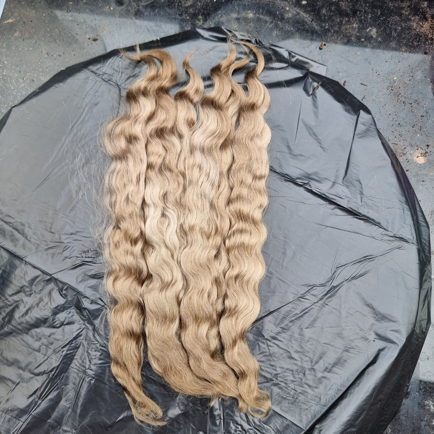 Wavy/curly light baby brown